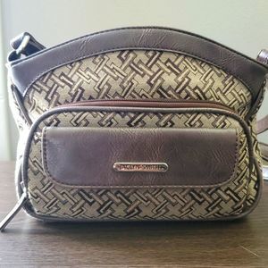Jaclyn Smith Vintage Geometric Pattern Style Sling Bag